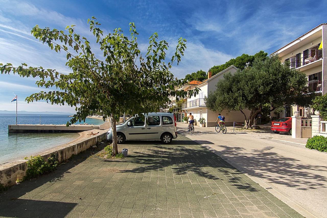 Apartments By The Sea Podgora, Makarska - 2596 Exterior photo