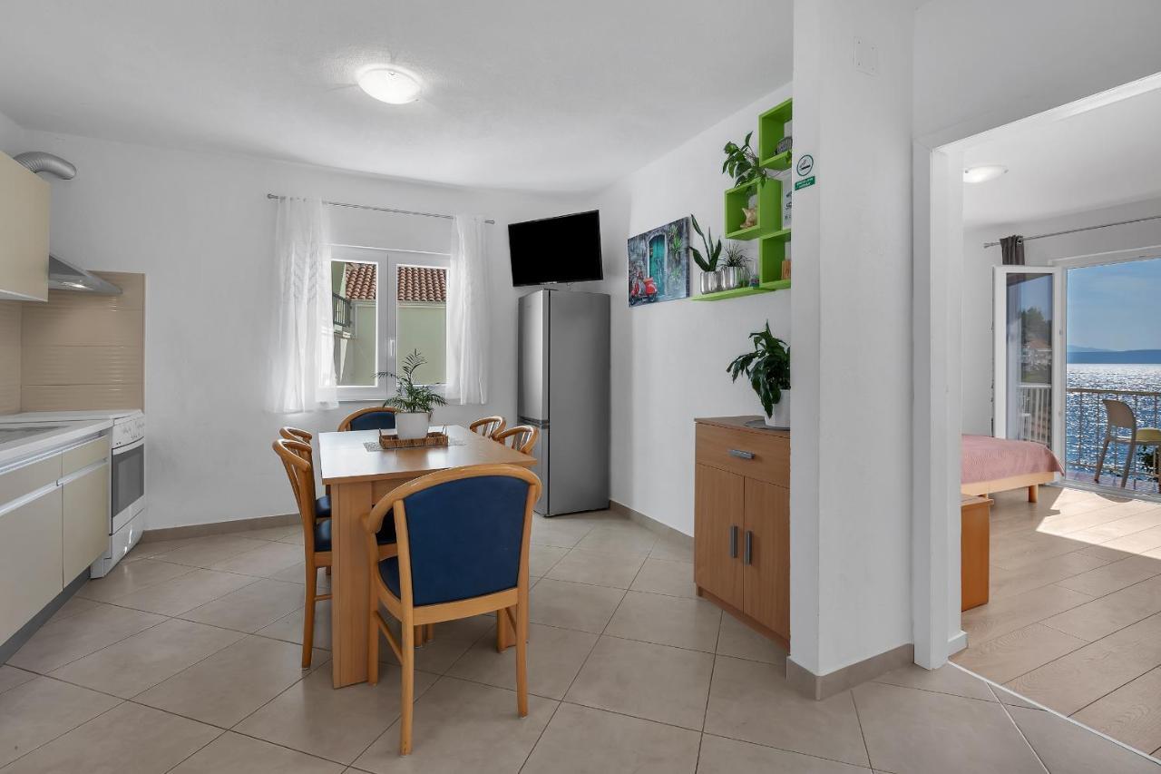 Apartments By The Sea Podgora, Makarska - 2596 Exterior photo